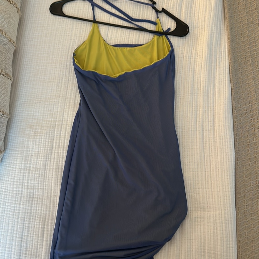 Contrast Halter Mini Dress - Picture 3 of 3